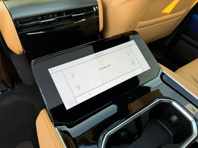 New 2026 Bright White Clearcoat Jeep Summit Reserve image 13