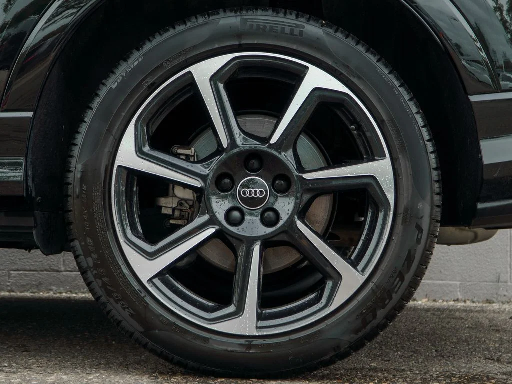 Used 2025 Black Audi Premium Plus image 13