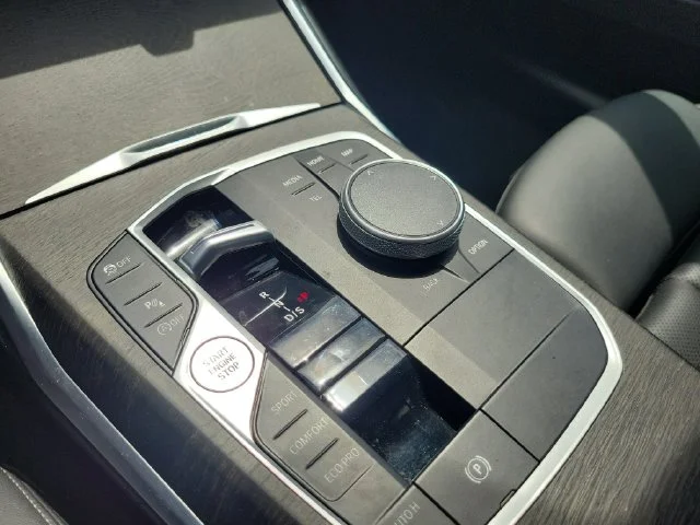 Used 2024 White BMW 330i image 28