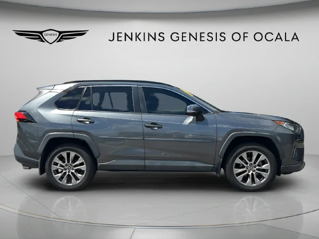 Used 2021 Gray Toyota XLE Premium image 2