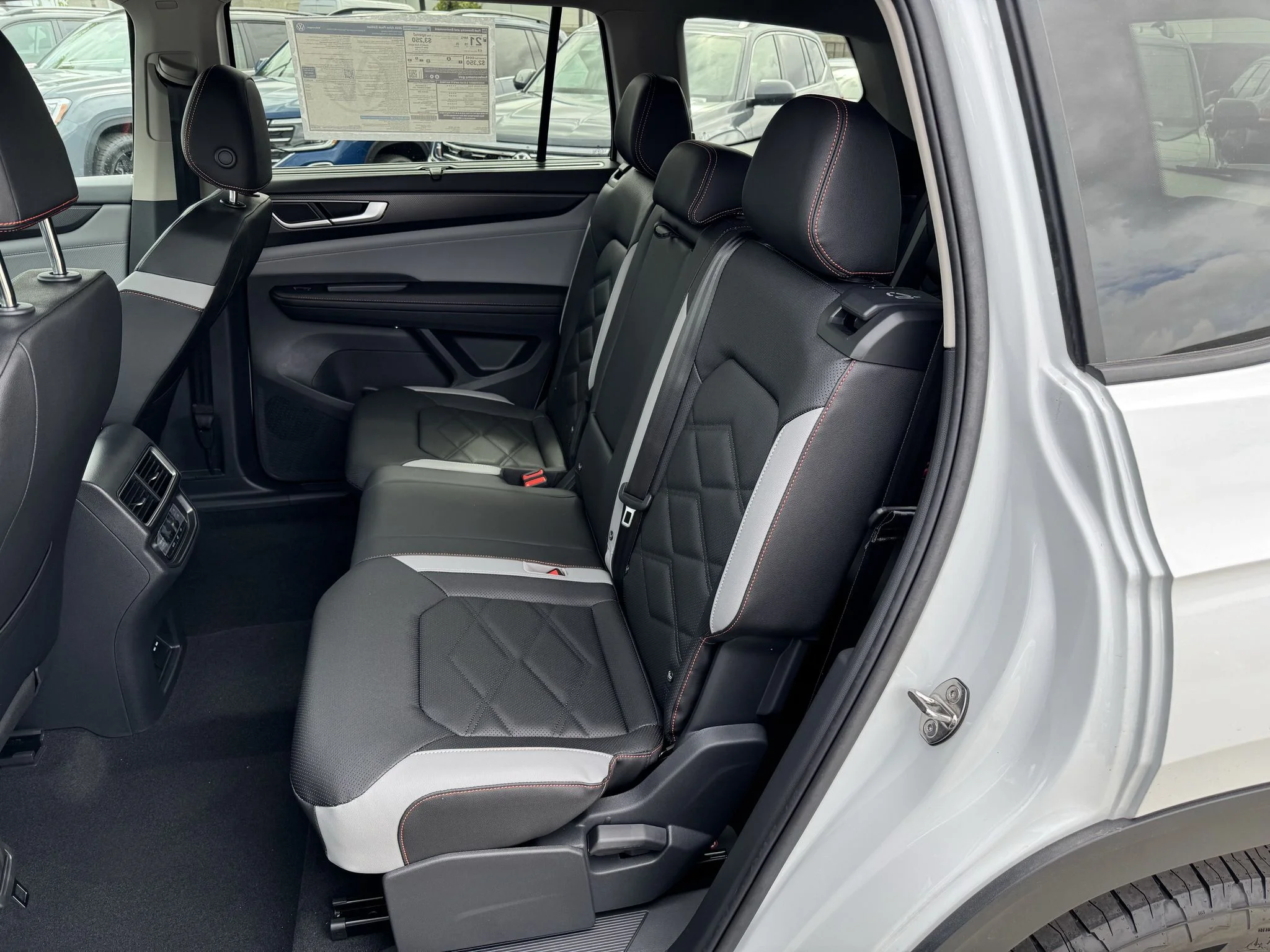 New 2026 Opal White Pearl Volkswagen 2.0T Peak Edition image 30