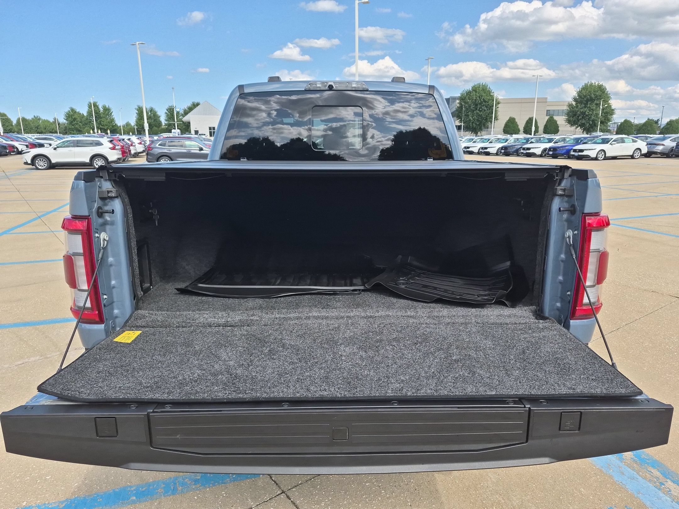 Used 2023 Azure Gray Metallic Ford Raptor 4WD image 28