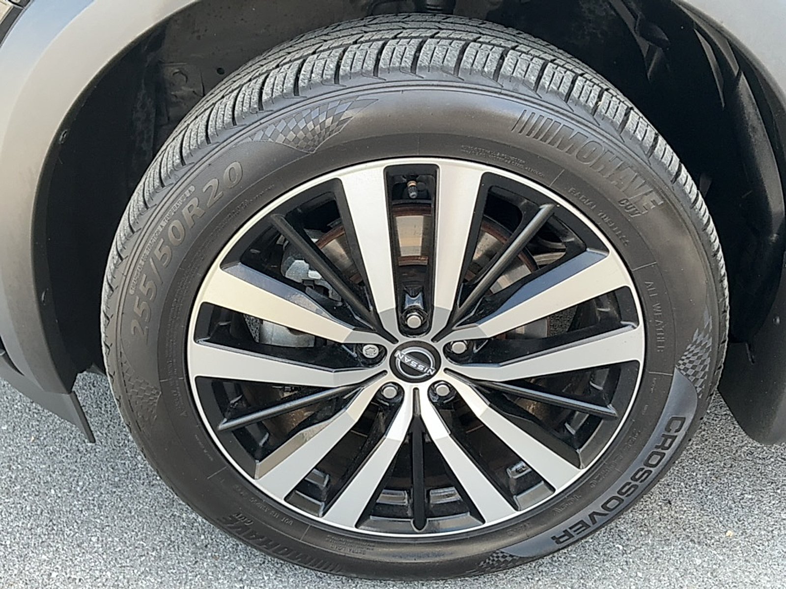 Used 2023 Super Black Nissan Platinum 4WD image 5