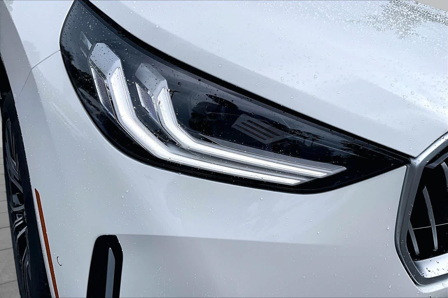 New 2026 Alpine White BMW 30 xDrive image 13