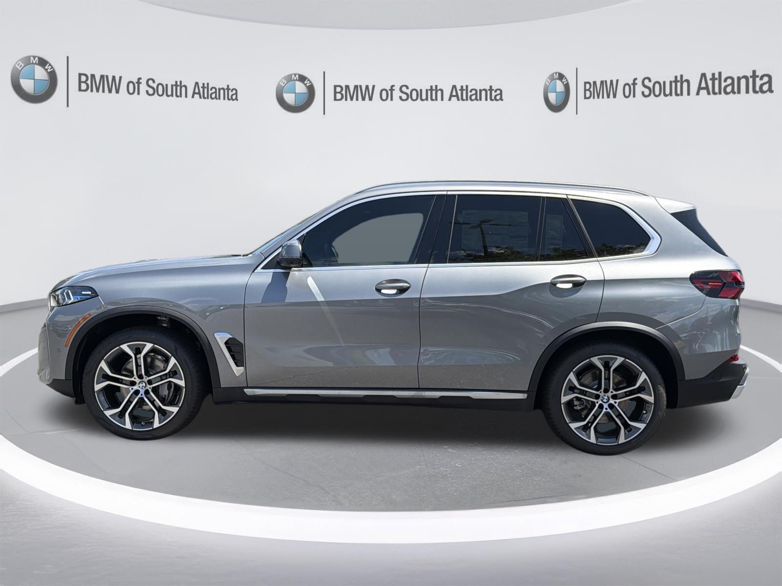 New 2026 Skyscraper Grey Metallic BMW sDrive40i image 23