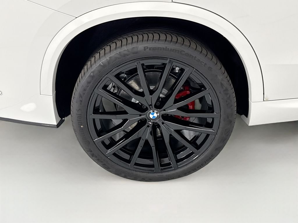 New 2026 Alpine White BMW sDrive40i image 32