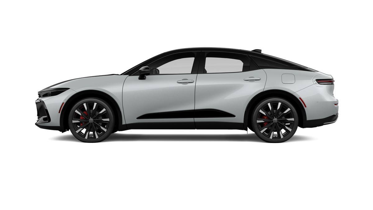 New 2027 Oxygen White with Black bi-tone Toyota Platinum image 4