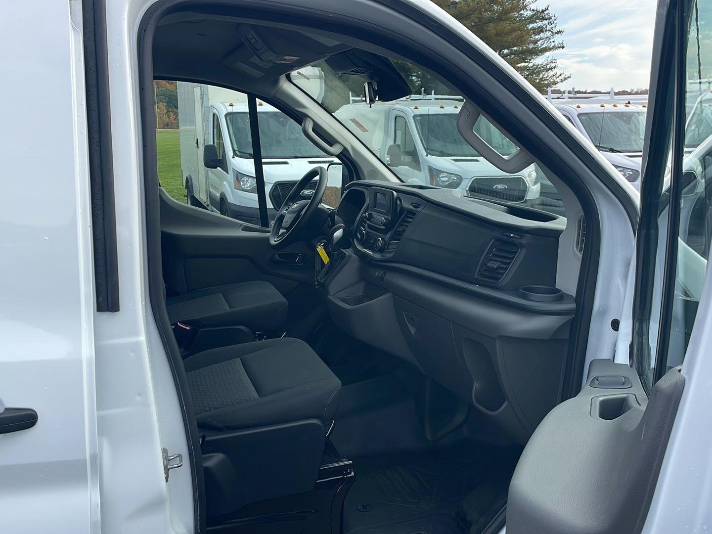 Used 2025 Oxford White Ford  image 21