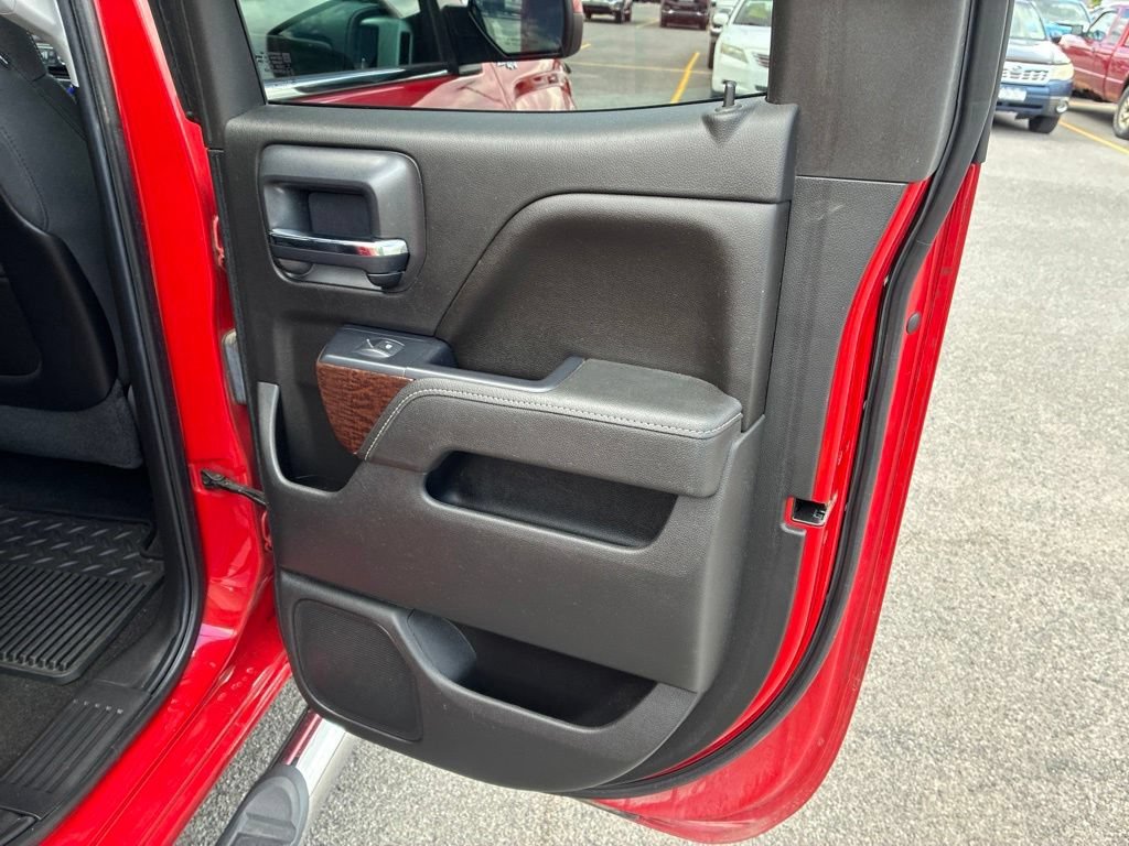 Used 2015 FIRE RED GMC SLE image 20