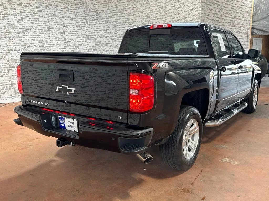 Used 2018 Black Chevrolet LT image 7