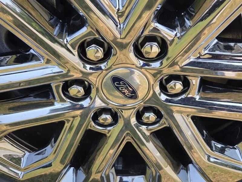 New 2026 Iconic Silver Metallic Ford XLT image 23