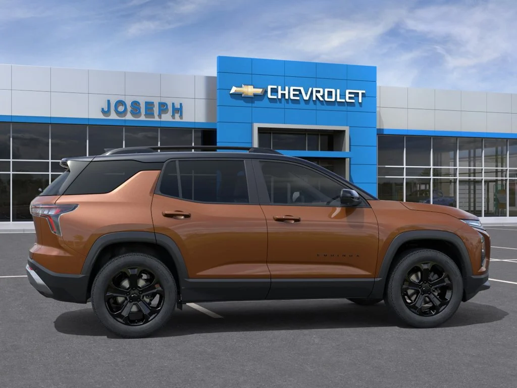 2027 Chevrolet Equinox LT - Photo 6