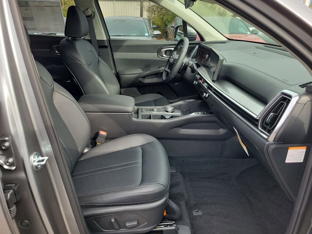 New 2026 Gray Kia EX image 7
