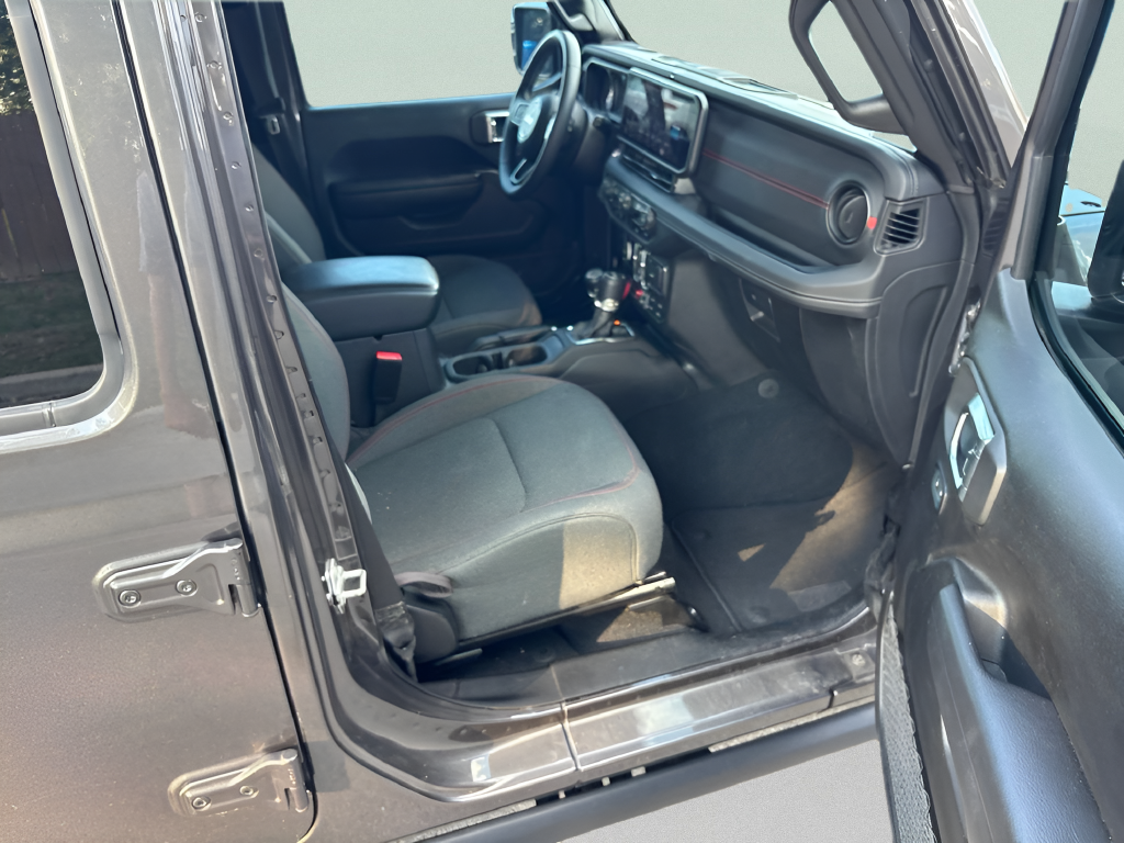 Certified Used 2025 Gray Jeep Rubicon image 11