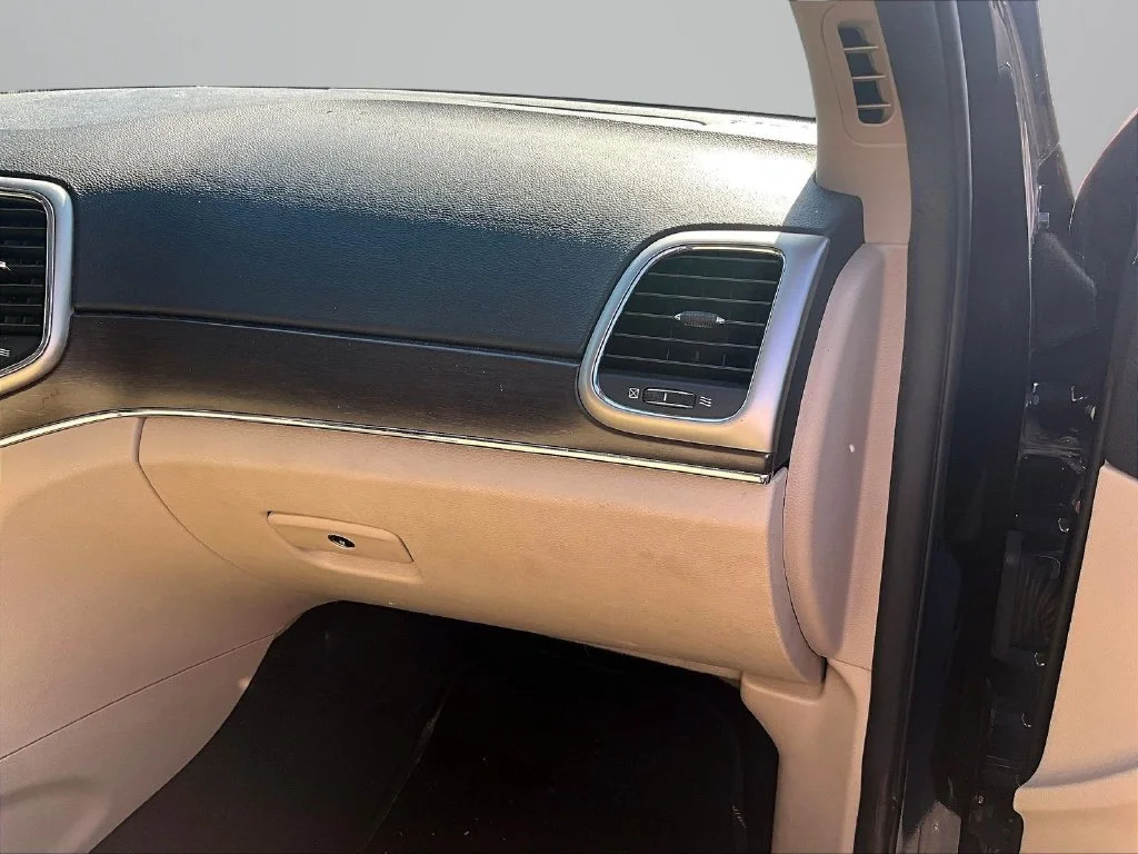 Used 2017 Black Jeep Limited image 14