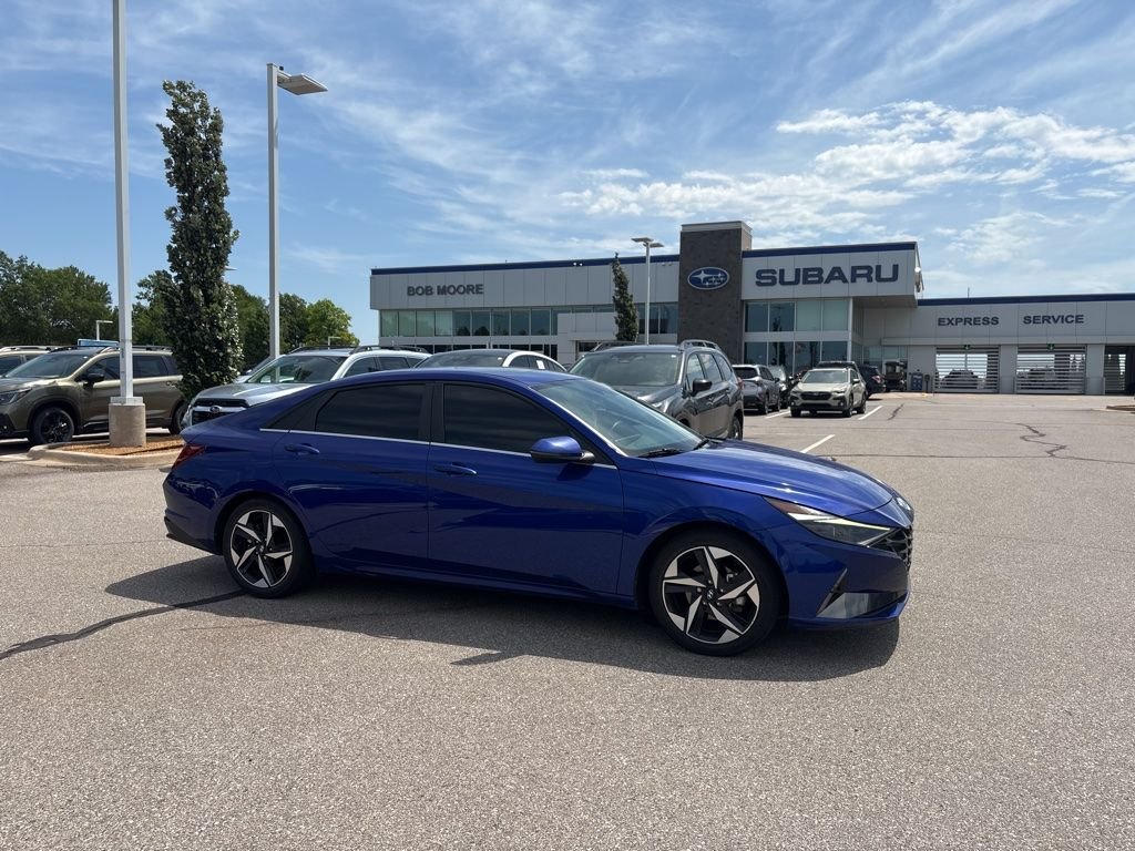 2022 Hyundai Elantra 2.0 Limited IVT's photo