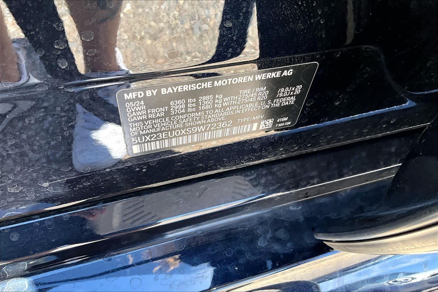 Used 2025 Carbon Black Metallic BMW xDrive40i image 31