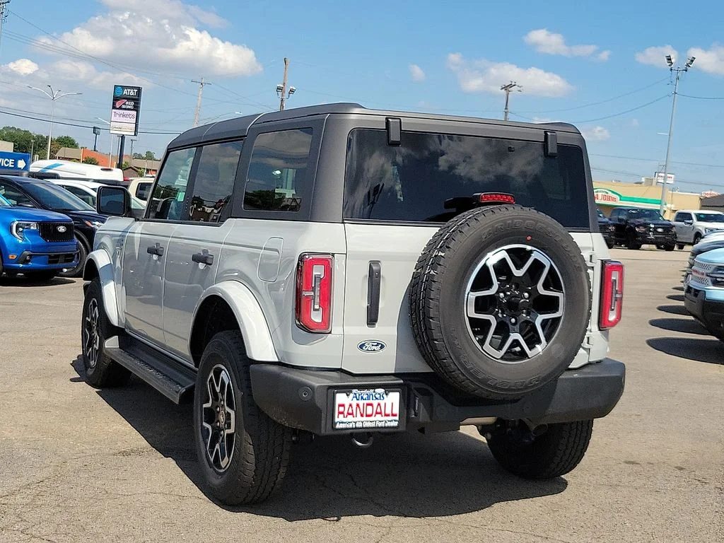New 2026 Avalanche Gray Ford Outer Banks® image 4