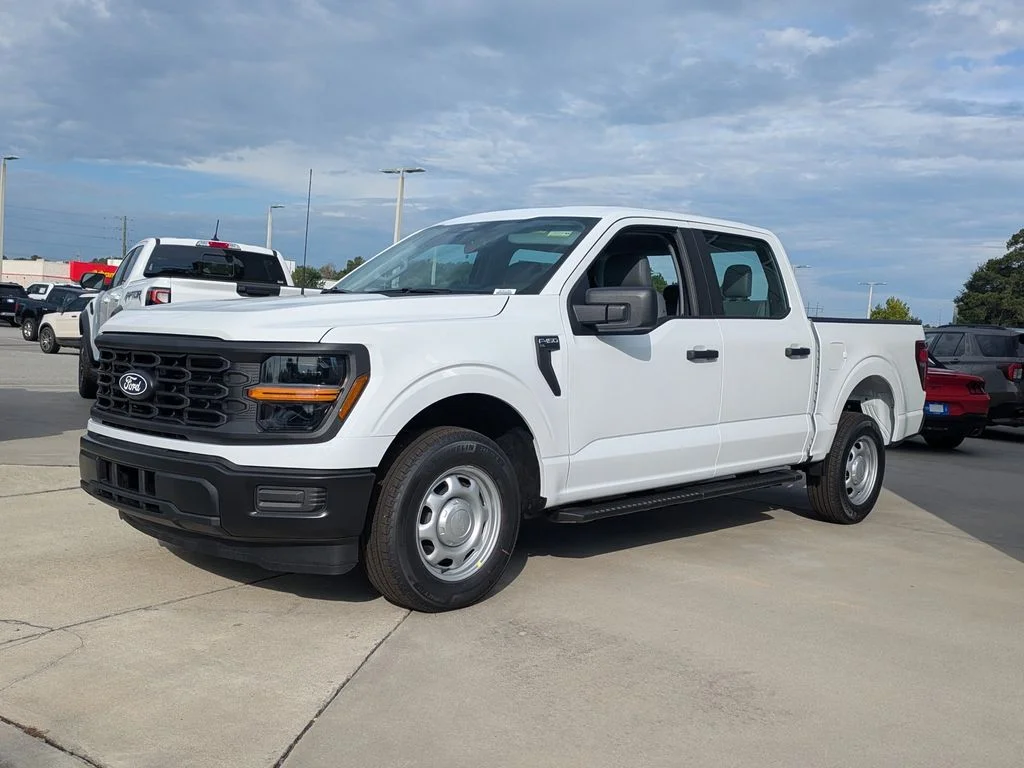 New 2026 Oxford White Ford XL image 7
