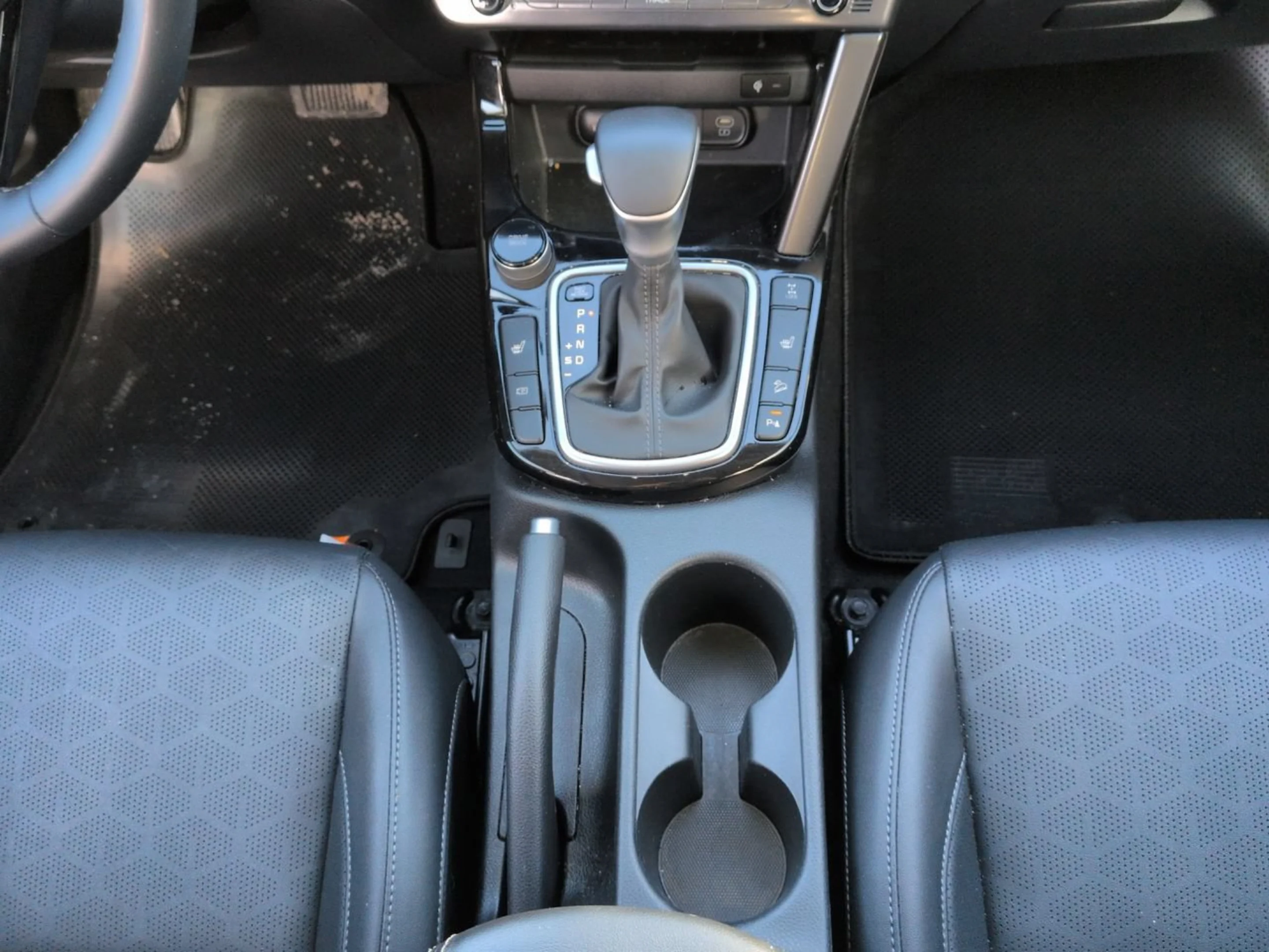 Certified Used 2025 Gravity Gray Kia EX image 17