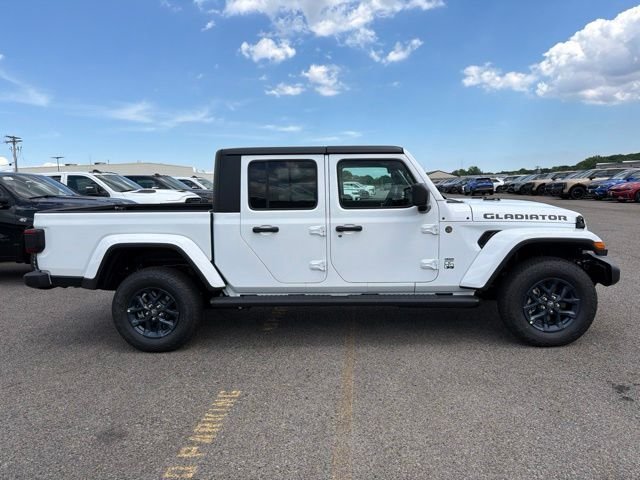 New 2026 Bright White Clear-Coat Exterior Paint Jeep 85th Anniversary Edition image 2