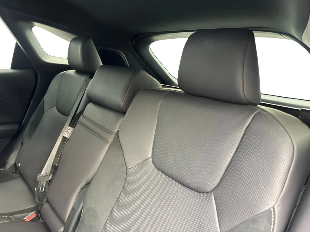 Used 2023 White Lexus 500h F SPORT Performance image 36