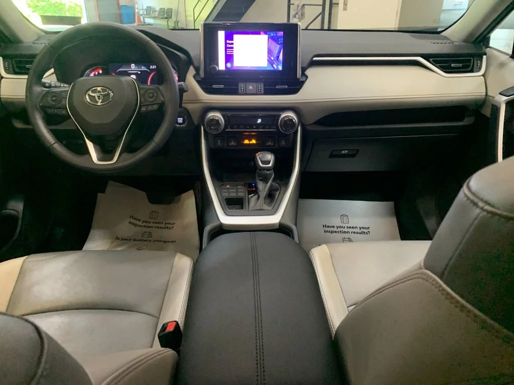 Used 2024 Gray Toyota XLE Premium image 15