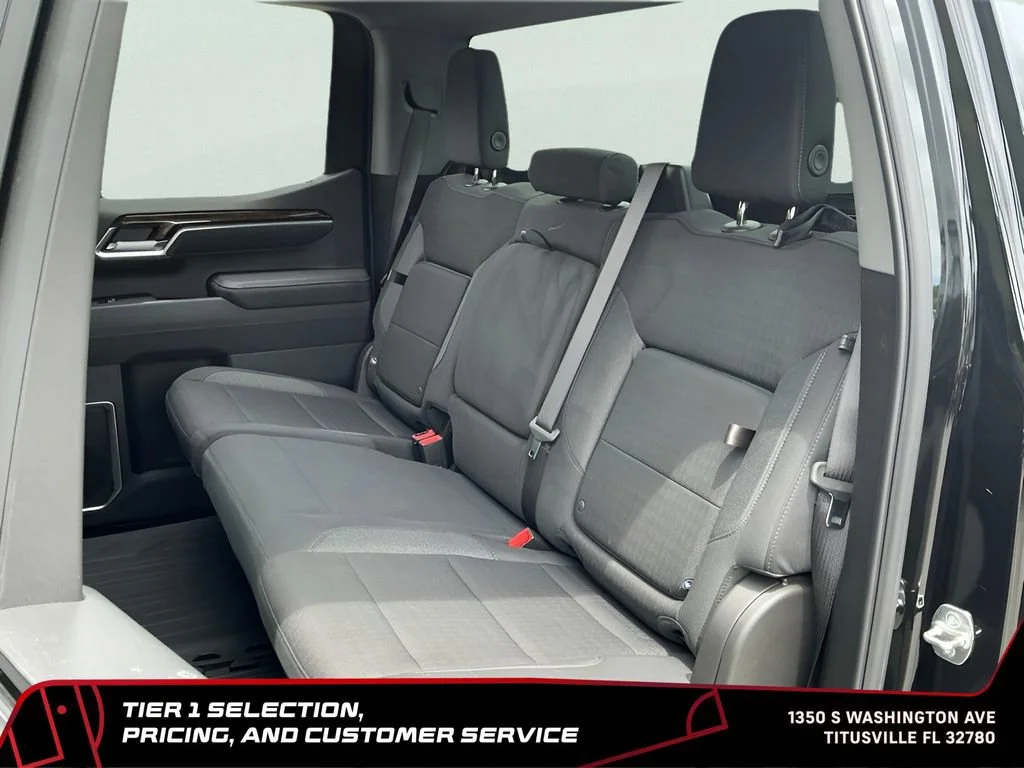 Used 2025 Onyx Black GMC Elevation image 25