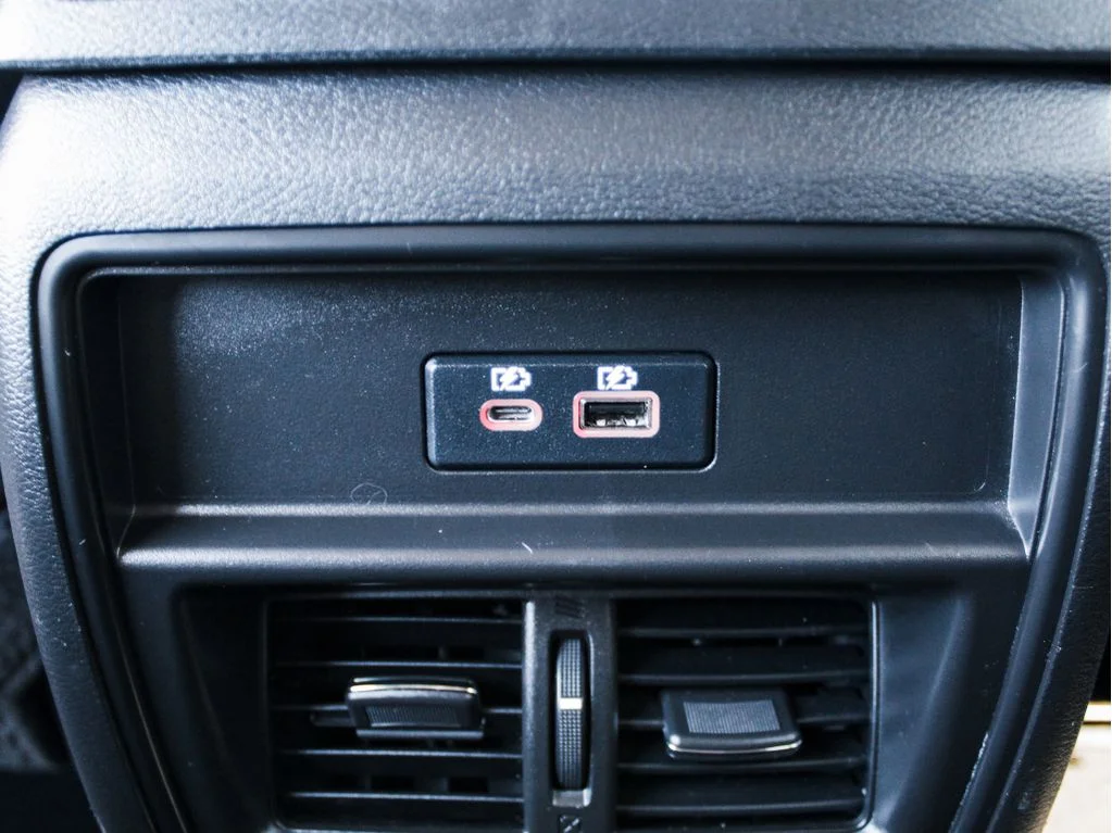 Used 2019 Red Nissan S image 20