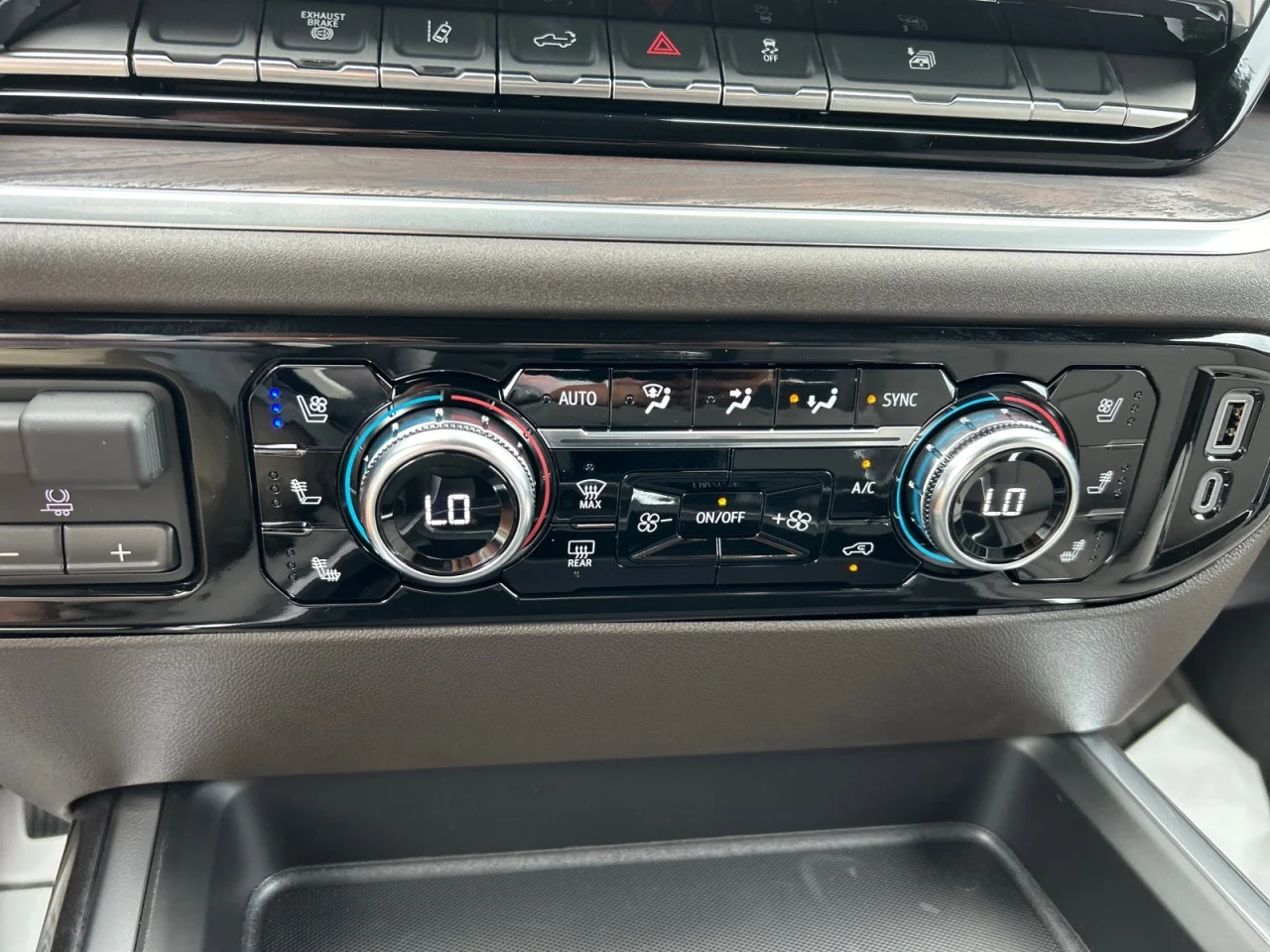 New 2026 Sterling Metallic GMC SLT image 13