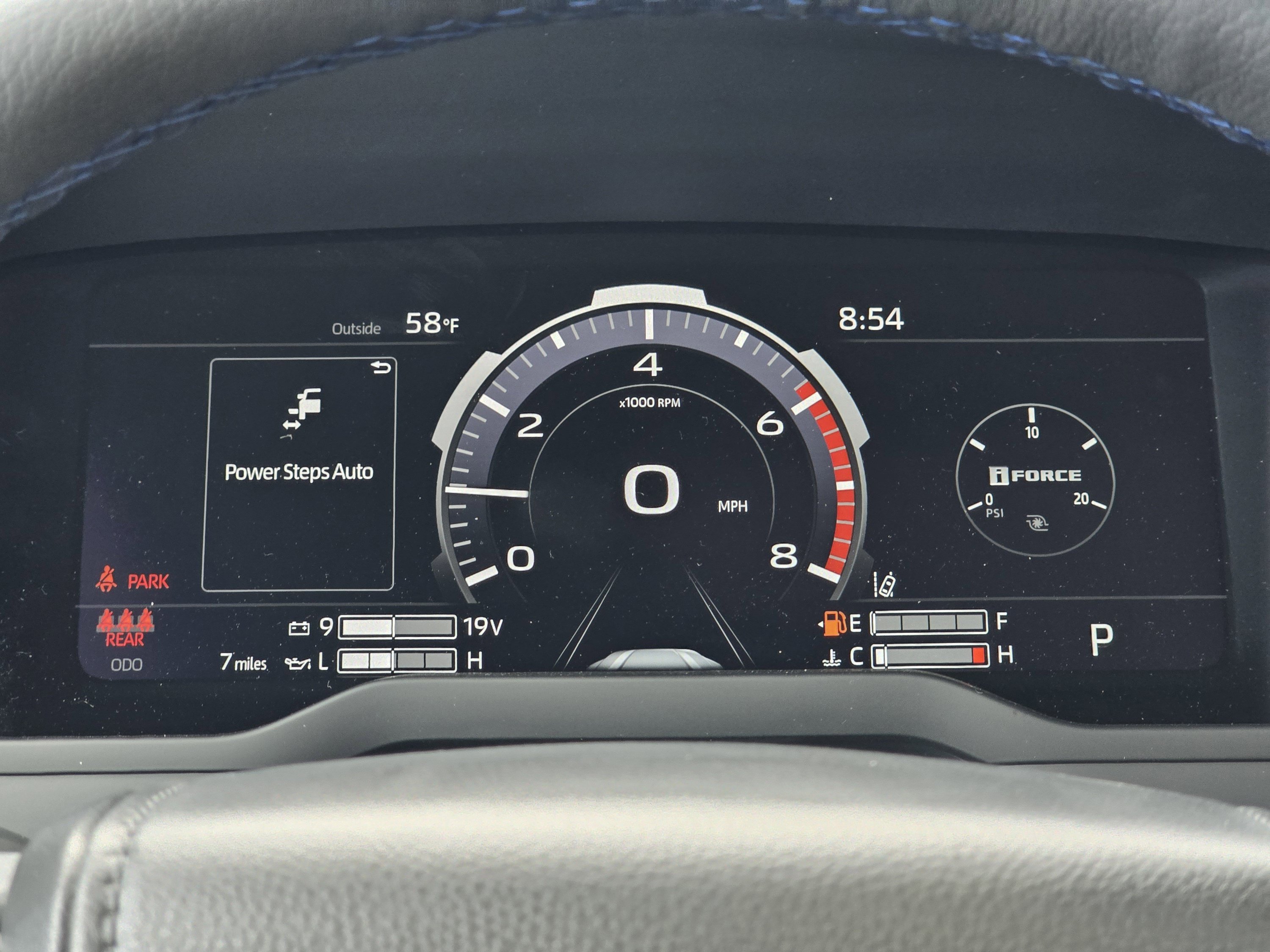 2026 Toyota Tundra Platinum - Photo 14