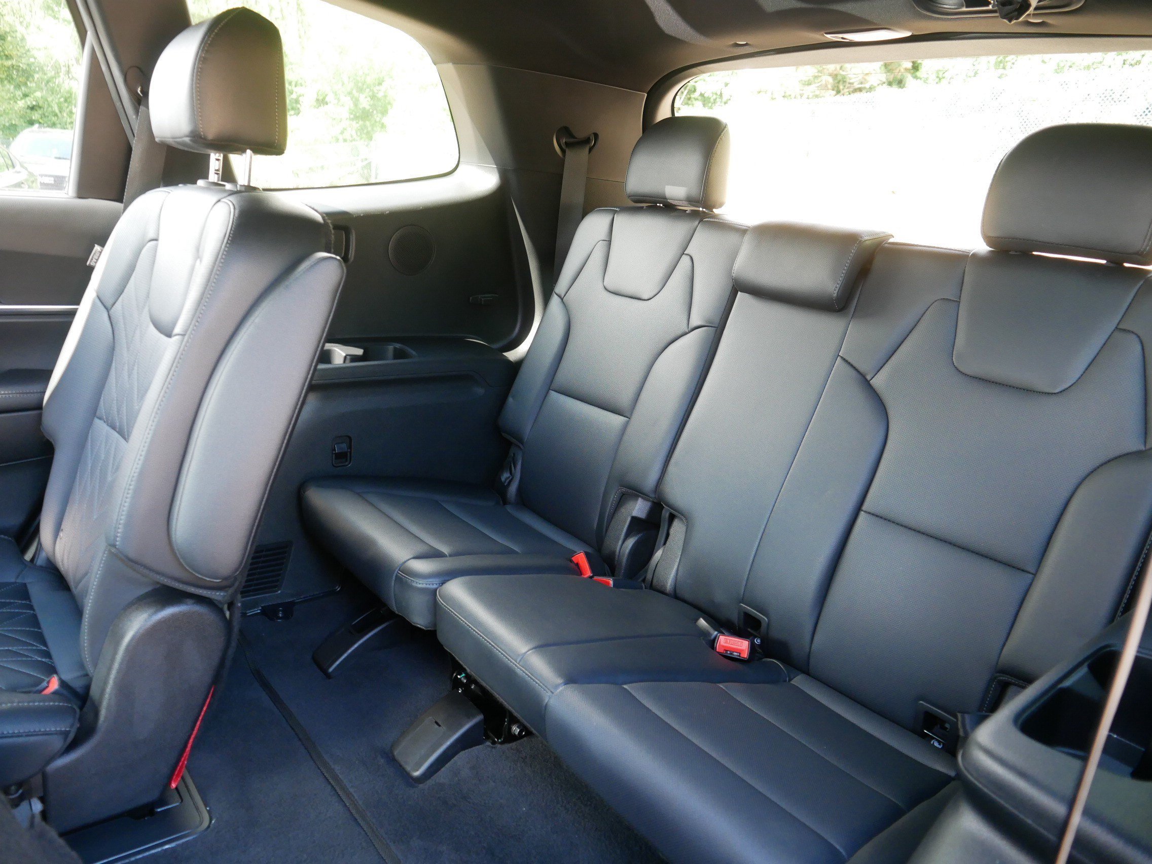 Certified Used 2023 Wolf Gray Kia SX X-Line image 36
