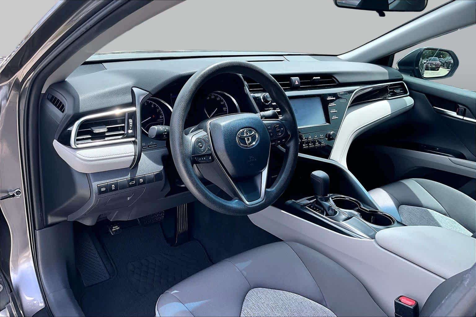 Used 2018 Predawn Gray Mica Toyota LE image 16