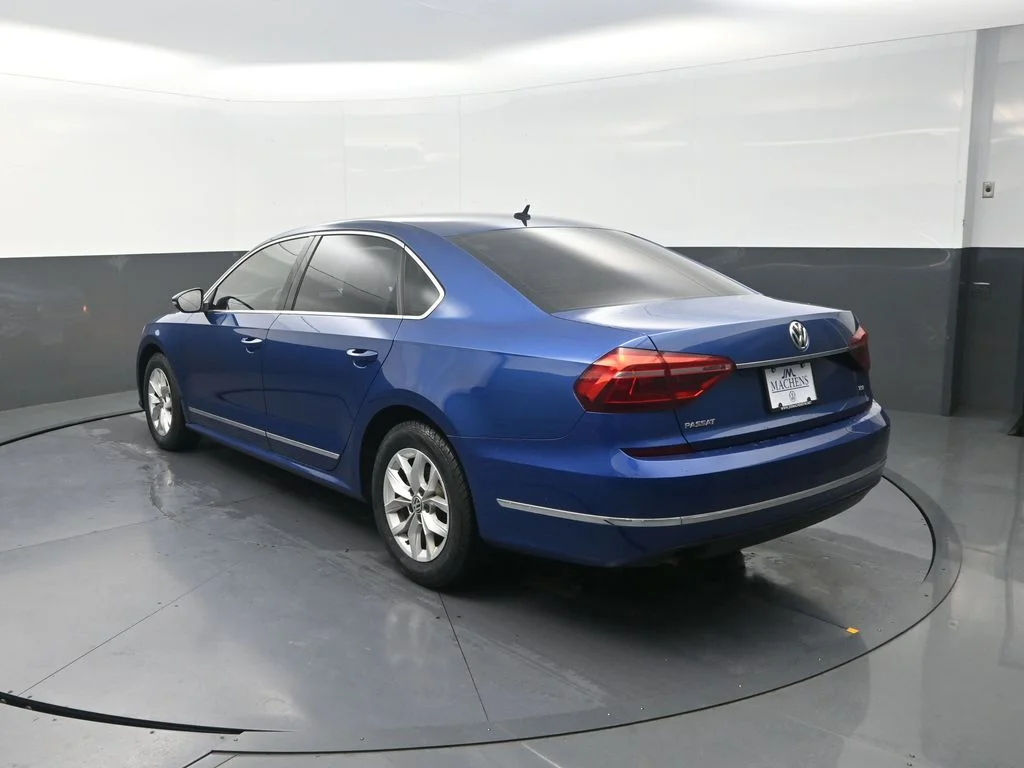 Used 2017 Blue Volkswagen 1.8T S image 8