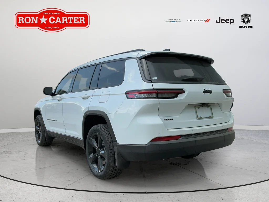 New 2026 Bright White Clearcoat Jeep Limited image 4