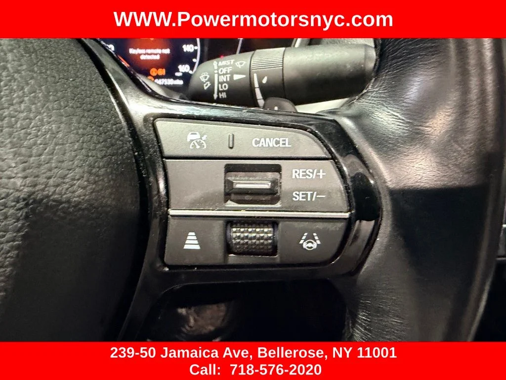 Used 2023 White Acura Base image 25