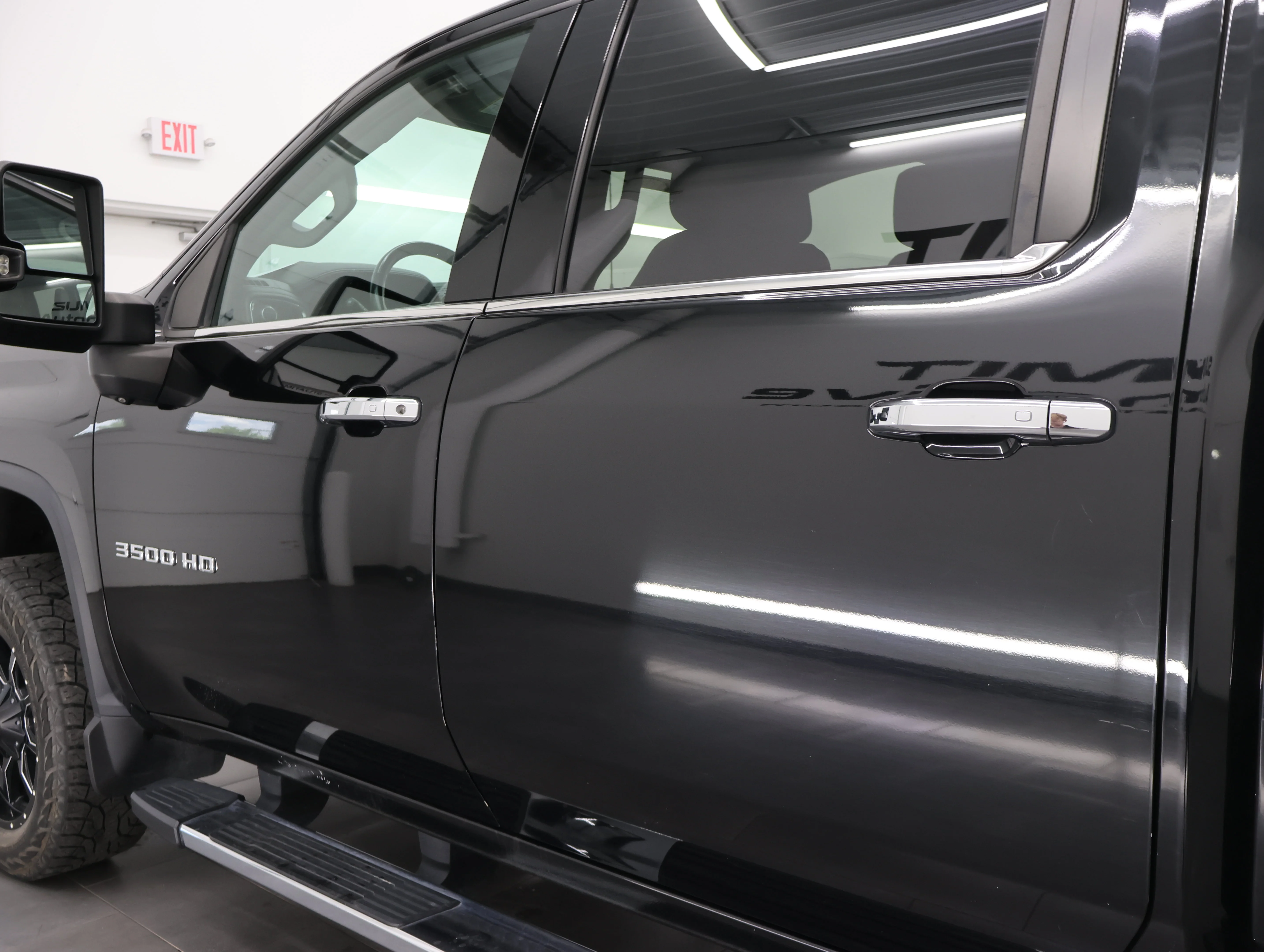 Used 2020 Black Chevrolet LTZ image 37