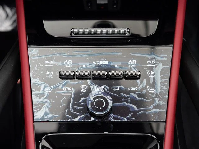 Certified Used 2025  Porsche S image 21