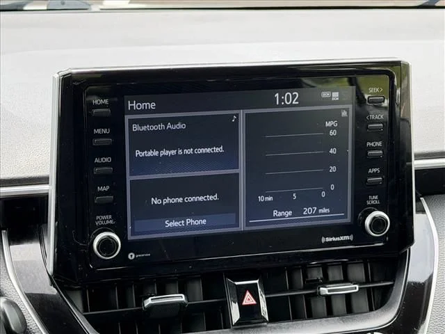 Used 2022 White Toyota SE Nightshade Edition image 16