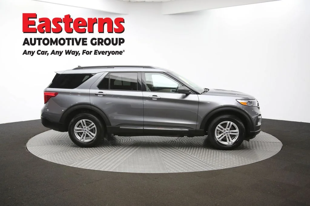 Used 2022 Gray Ford XLT image 45