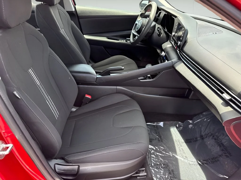Used 2023 Red Hyundai SEL image 12
