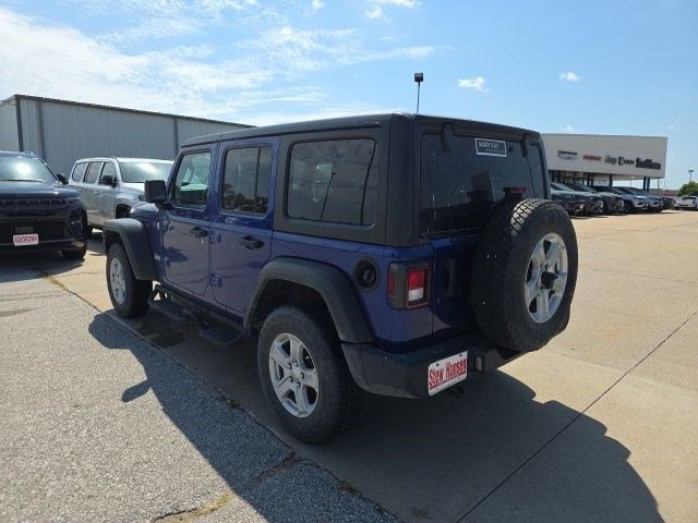 Used 2020 Ocean Blue Metallic Clearcoat Jeep Sport S image 5