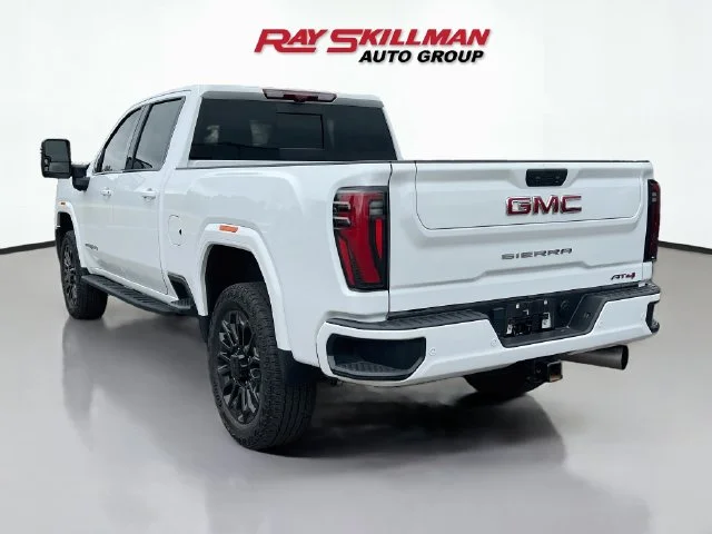 Used 2024 White GMC AT4 image 5