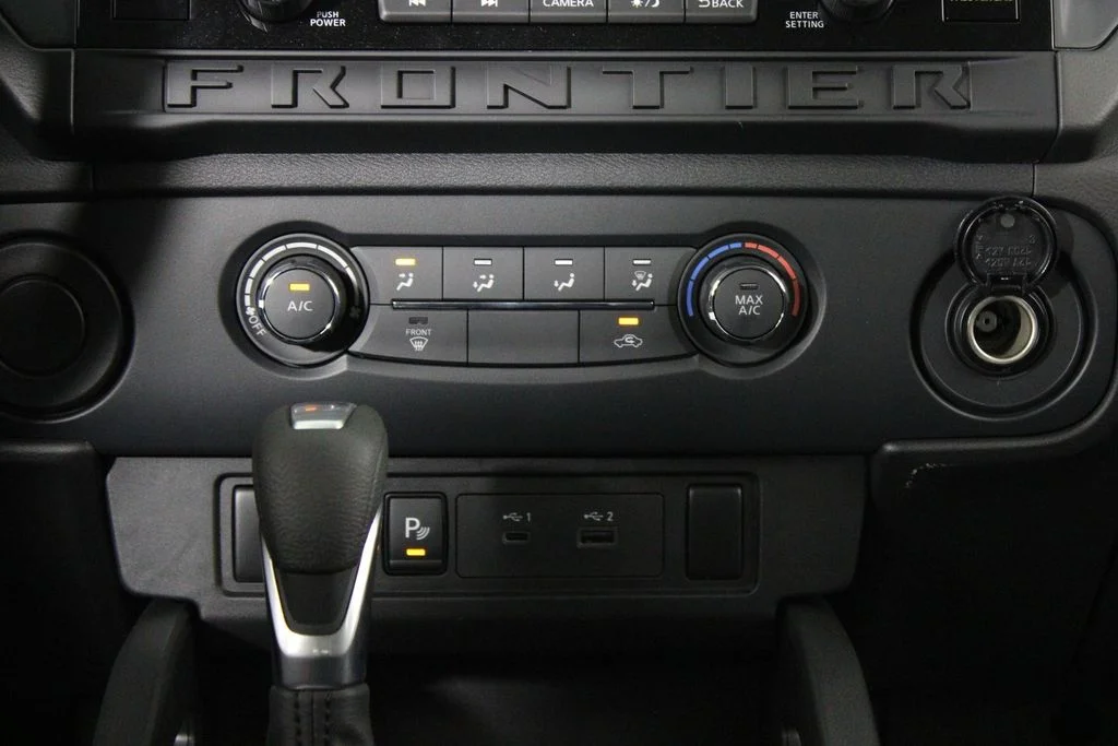 New 2026 Glacier White Nissan Crew Cab S image 17