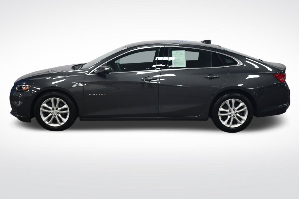 Used 2016 Chevrolet Malibu 1LT with VIN 1G1ZE5ST8GF305016 for sale in Mentor, OH