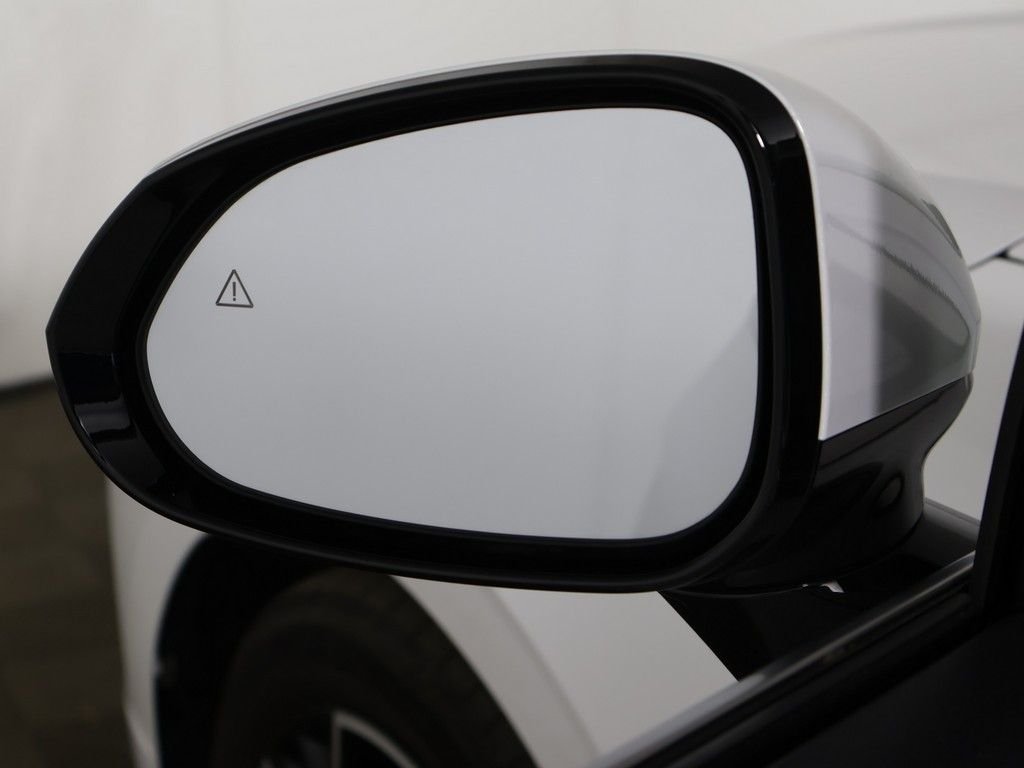 Certified Used 2024 White Hyundai SEL image 33