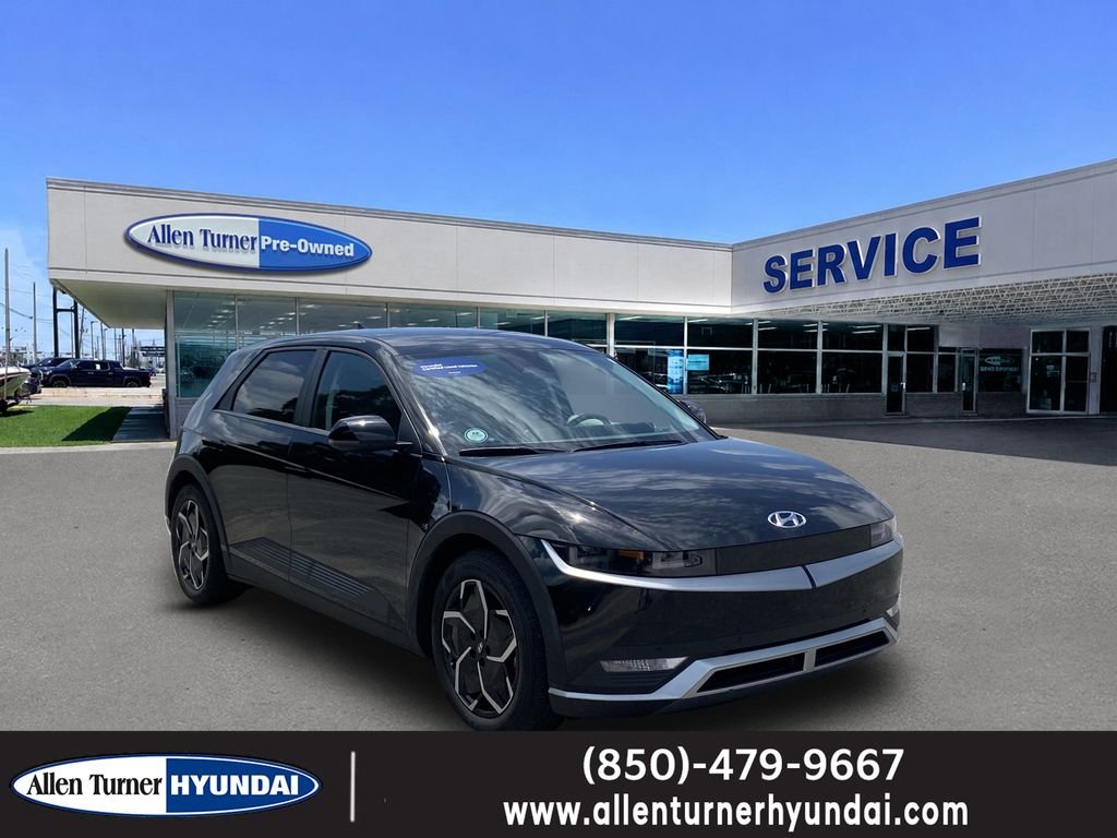 Certified Used 2024 Abyss Black Hyundai SEL image 1