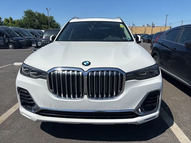 2020 BMW X7 xDrive40i's photo