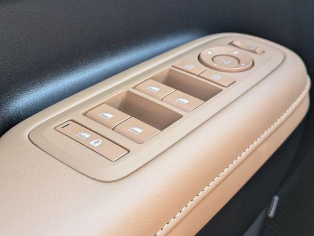 2024 Hyundai Santa Fe Limited - Photo 30