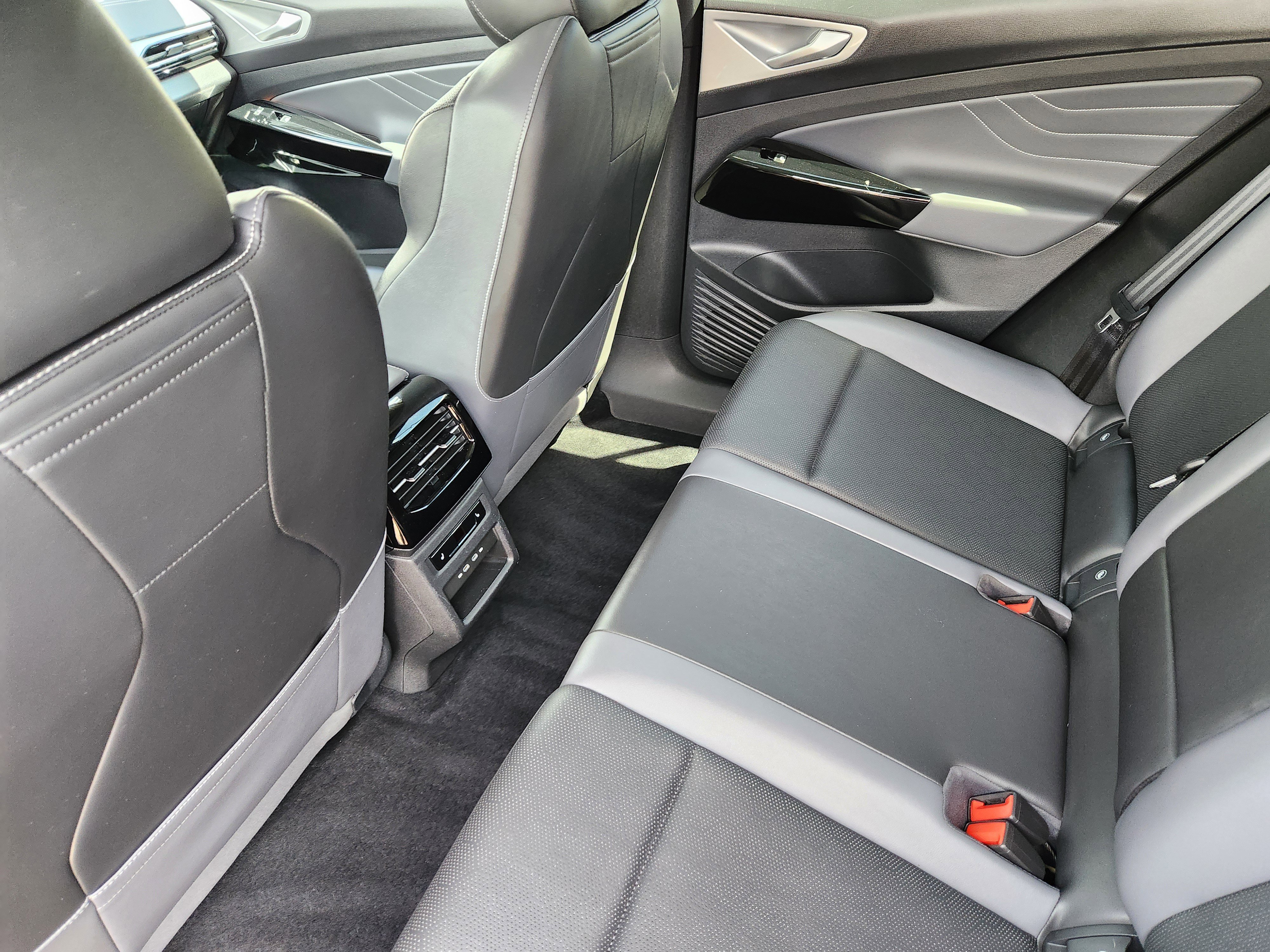Certified Used 2023 Black Volkswagen Pro S Plus image 23
